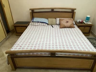 Complete bed set a bed 2 side tables 1 big dressing without mattress