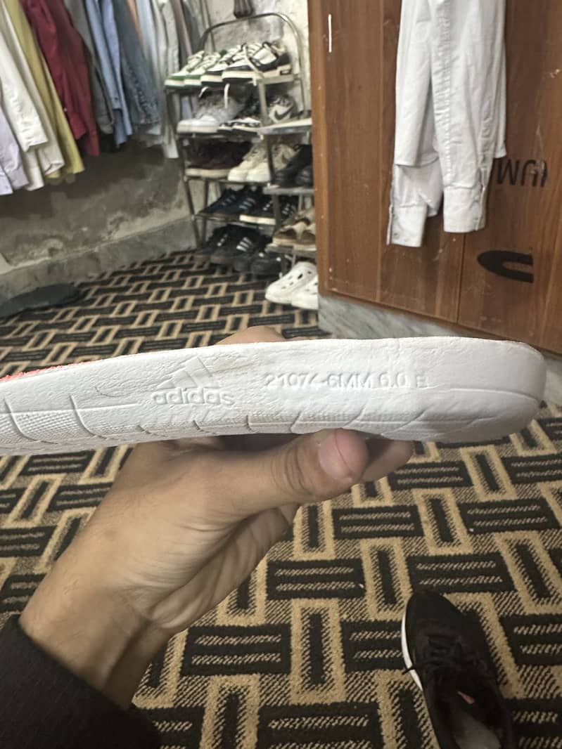 Adidas Cloudy Form 1