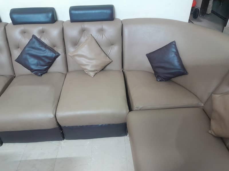 leather sofas 2