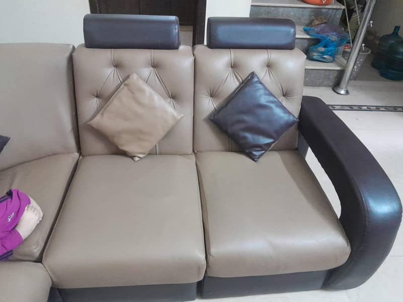 leather sofas 3