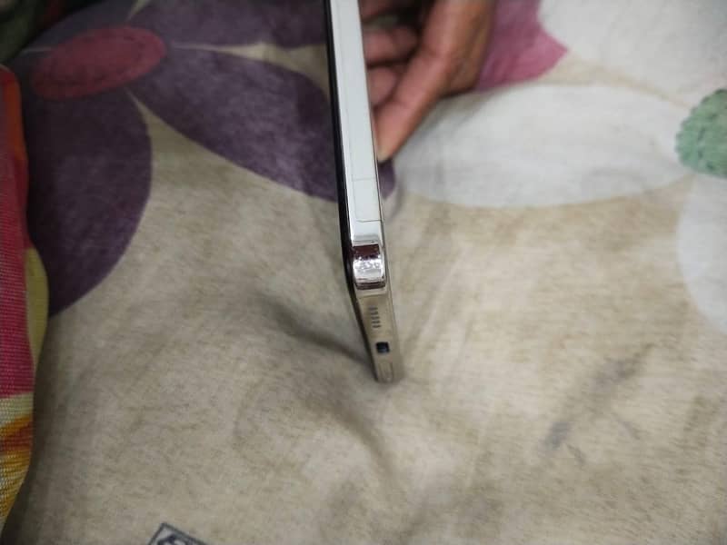 Complete Box Available 4