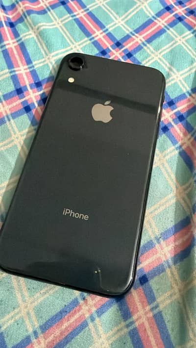 Apple iPhone XR