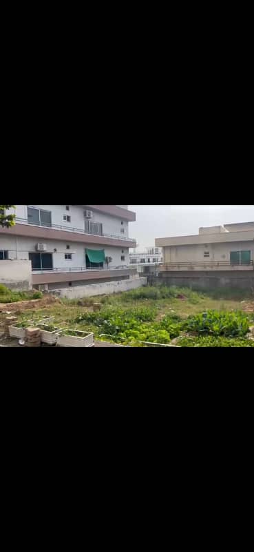 Kanal plot for sale E block Dha 2