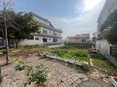 Kanal Plot For Sale E Block Dha 2