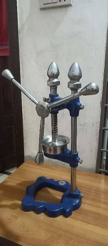 orange juicer for shops