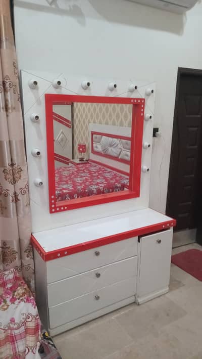 Bed room complete set