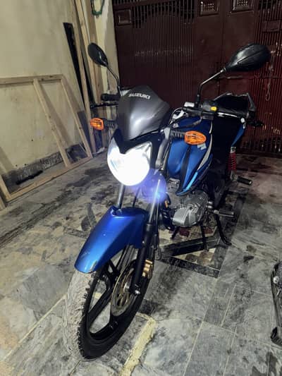 Suzuki gsx 125 2023 model