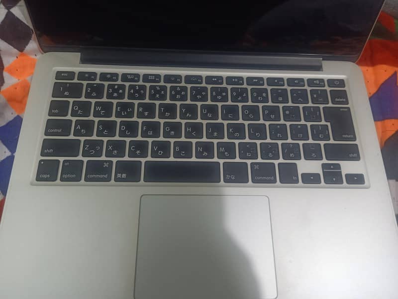 Apple MacBook 3