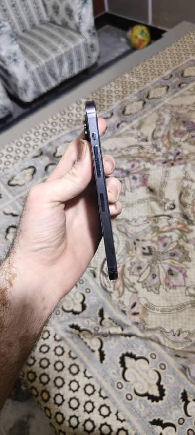 14 pro max 128 gb j. v