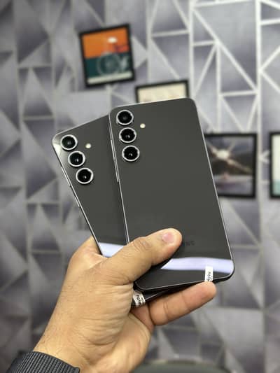 Samsung S24 FE 8GB/128GB Pta Approved C mint condition