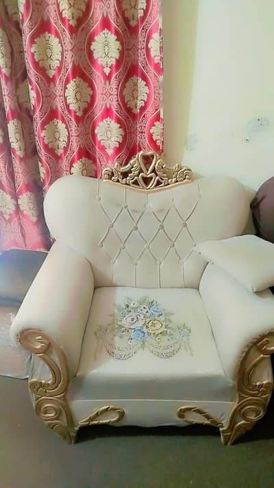5 seater luxury sofa for sale in Rawalpindi