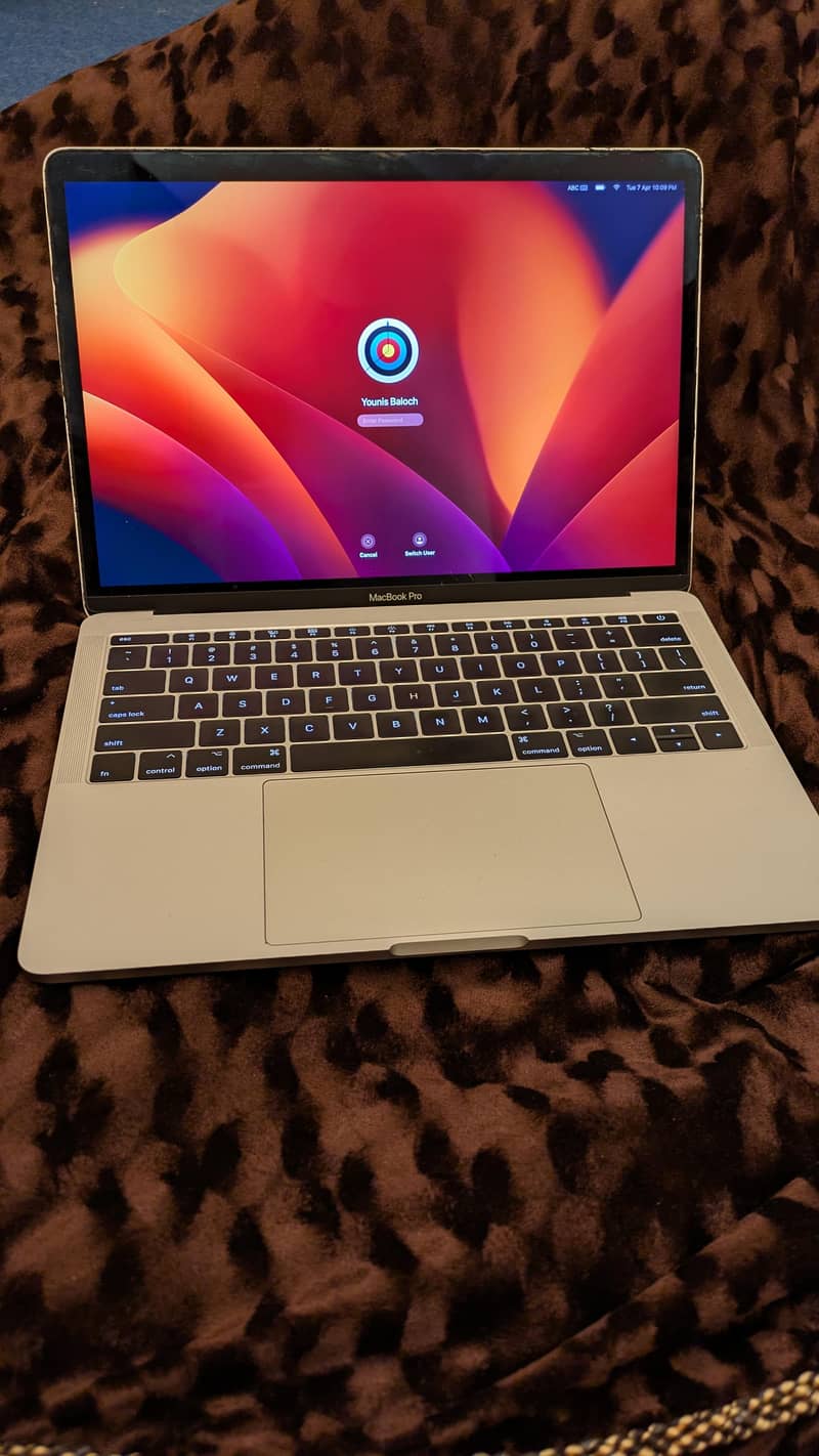MacBook Pro 2017 0
