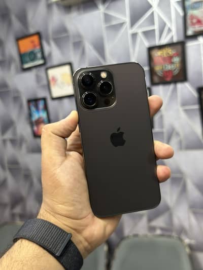 Iphone 13 pro 128GB Non-pta Jv 86% health 9/10 condition