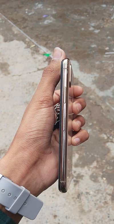 iphone xs non PTA