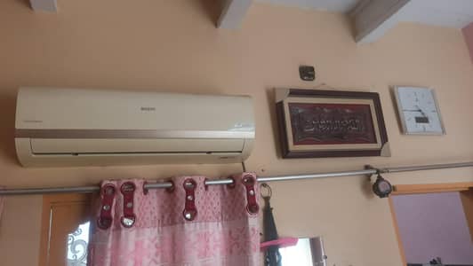 1.5 ton orient spilt air conditioner.