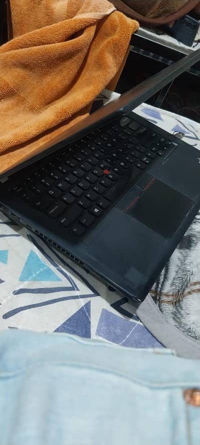 Lenovo Laptop i7 7th generation | 8GB Ram | 256 Nvm SSD | Windows 11