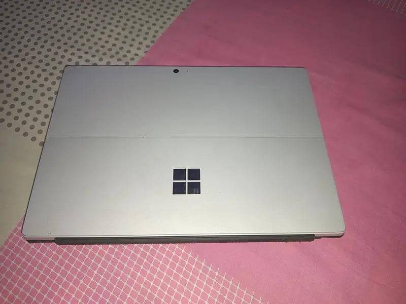 Microsoft Surface Pro 5 4