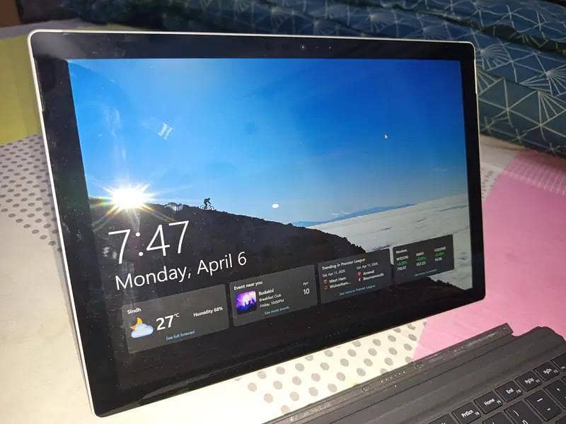 Microsoft Surface Pro 5 8