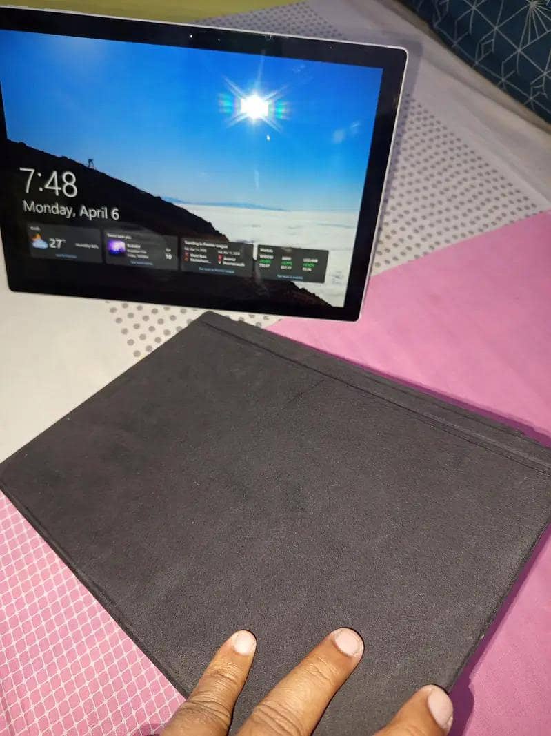 Microsoft Surface Pro 5 10