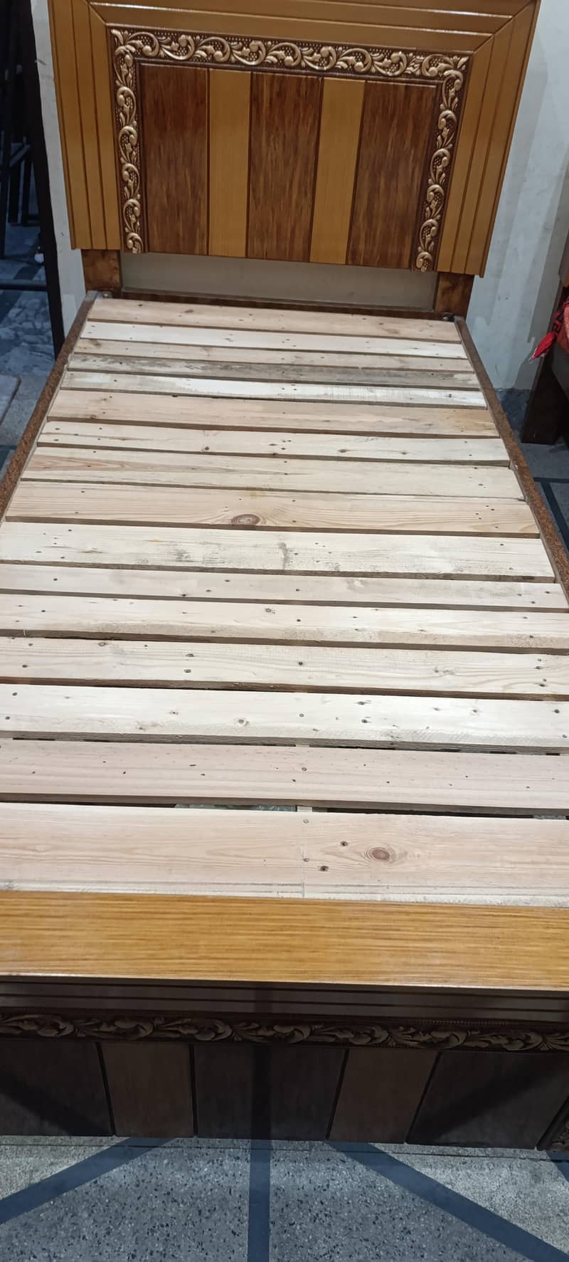 single bed without matteress 3