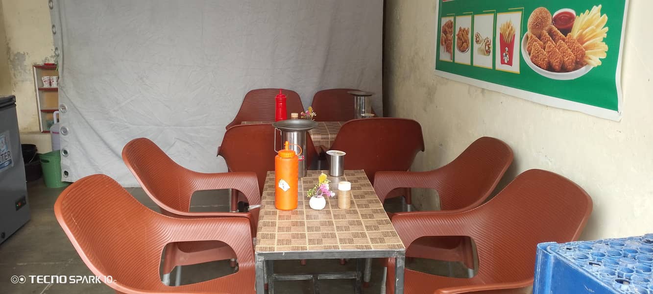 ارجنٹ برائے فروخت 12 کرسیاں 3 سٹیل ٹیبل 0