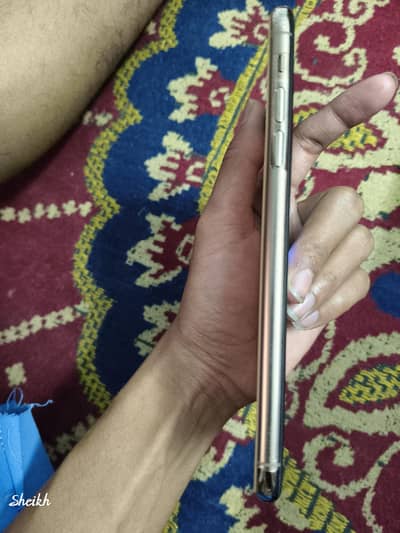 11 Pro max in good condition no spot no scratch good battery health