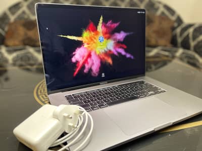 Apple Macbook Pro2019,Core i7, 16" ,4GB Graphcs, 32GB RAM, 1TBB SSD