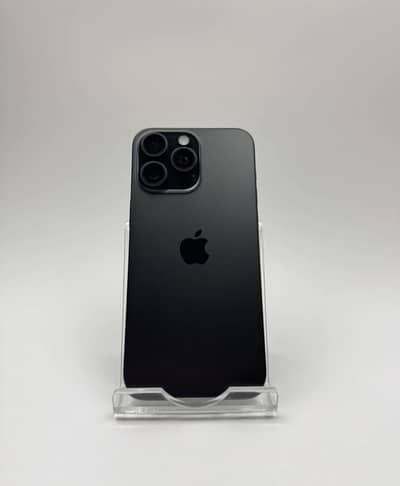 1TB Great Condition Titanium Black like NEW