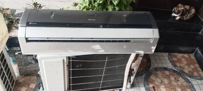 Gree inverter ac for sale 2 ton 03363443505