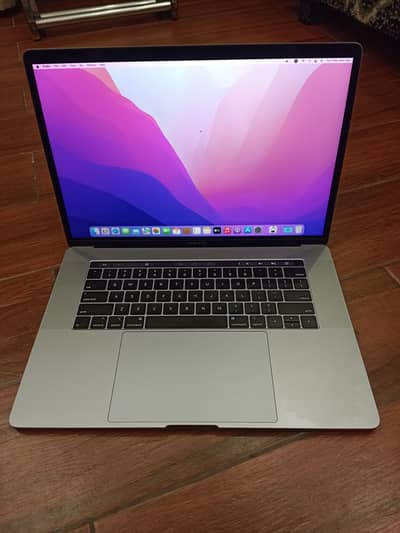 Apple Macbook Pro2019,Core i9, 15Inch, 4GB Graphcs, 32GB RAM, 1TB SSD