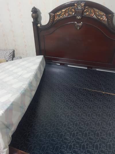 king size bed 4 sale