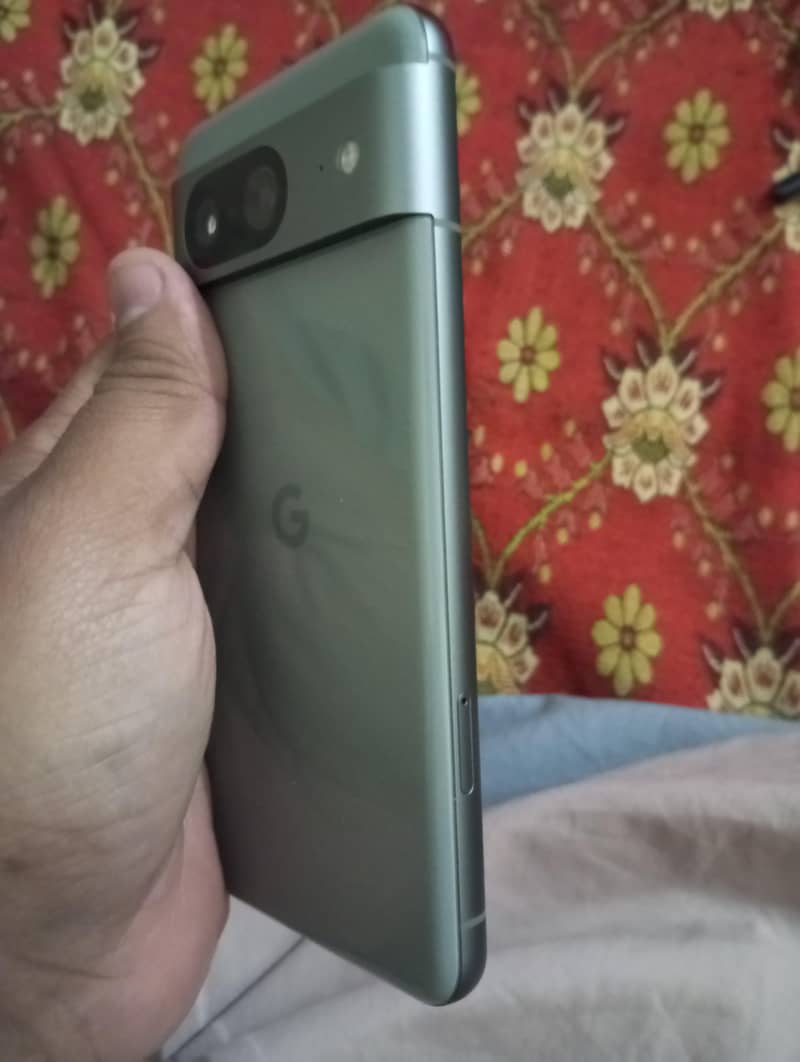 Google pixel 8 1