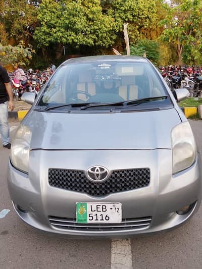 Toyota Yaris 8/12 UK Import Full Option – 25 Lac – Lahore
