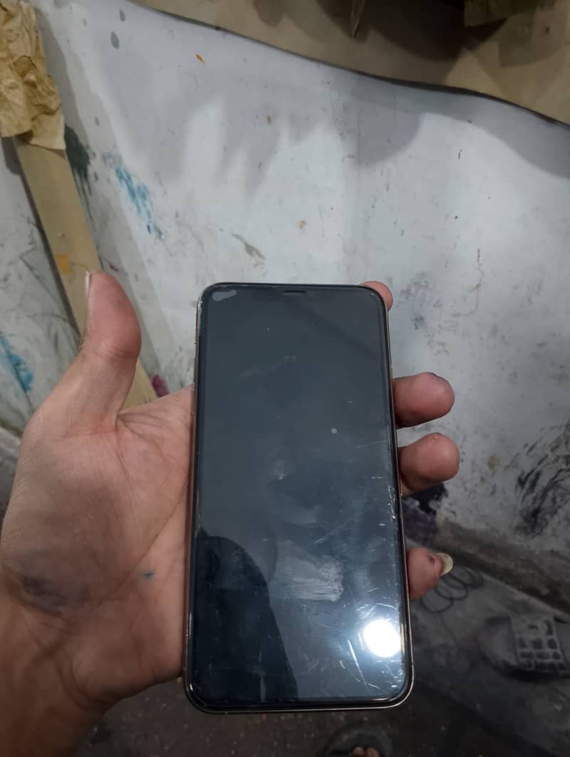 Iphone 11 pro max 2