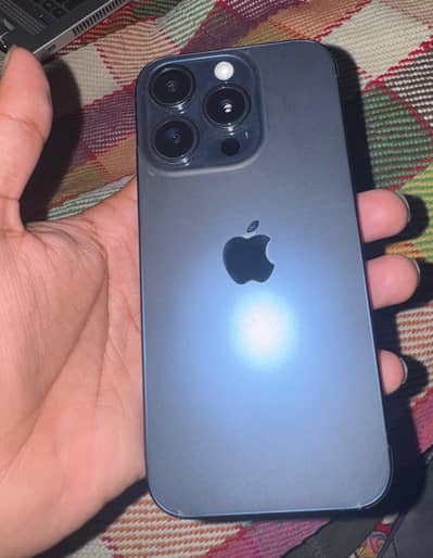 iPhone 15 Pro, Blue Titanium, 10/10