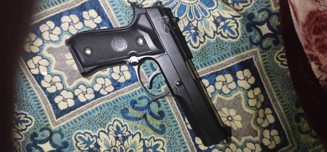 9Mm breata shape ha aur like real orignal ki trha lgta ha