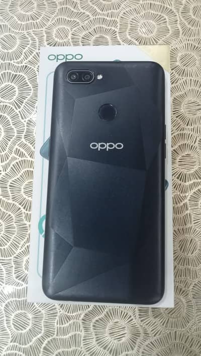 OPPO A12