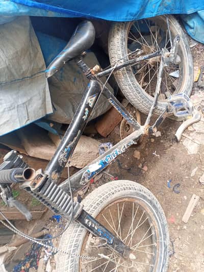 cycle for sale Gulistan e Joher price 11000. . 03101188962