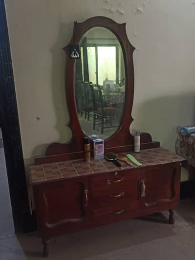 dressing table