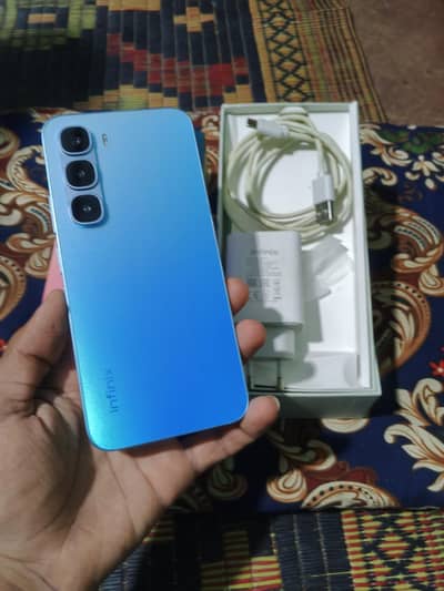 Infinix hot 60 pro 8/128 GB