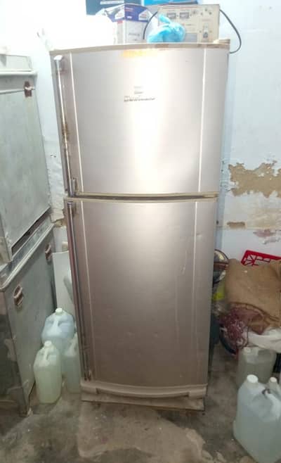 FULL SIZE REFRIGERATOR FOR SAL