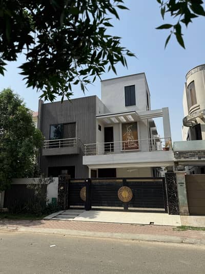 10 Marla Like New House For Rent