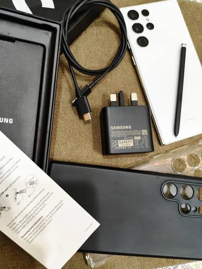 Samsung Galaxy S22 Ultra (512GB) – PTA Approved – 10/10 Condition