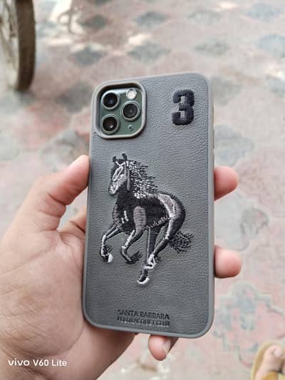 11 PRO 256 GB (READ DESCRIPTION)