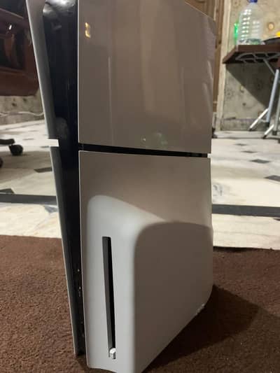 PS5 Slim Disk Edition Need high offer 1 TB  With Original Controller