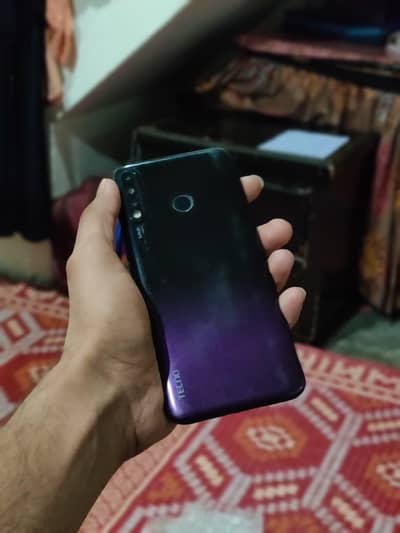 LcD change ha condition 10/8 ha chlny me koi msla nai