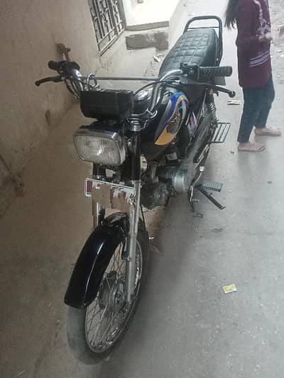 super power 2013 model best condition with ajrak number plate urgent