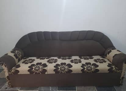 Used sofa set 10 by 10 condition