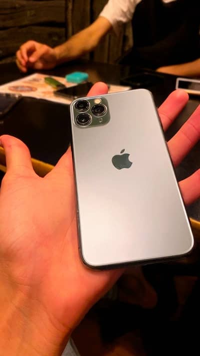 IPHONE 11 PRO | FACTORY UNLOCK | FACE ID TRUE TONE ACTIVE 