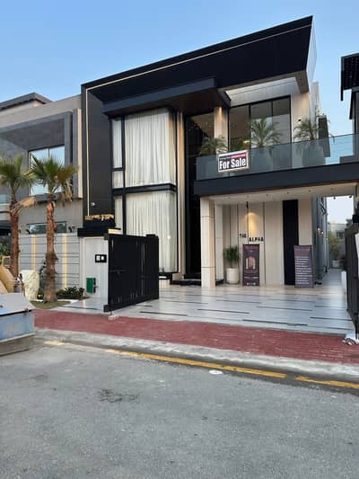 10 Marla Brand New Ultra Modern Design House For Sale In Takbeer Block